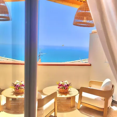 Sanciolu House - Panoramic Harbor & Sea View Daire